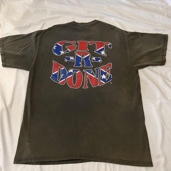Well loved vintage Larry the Cable Guy tee GUC - Picture 3 of 7